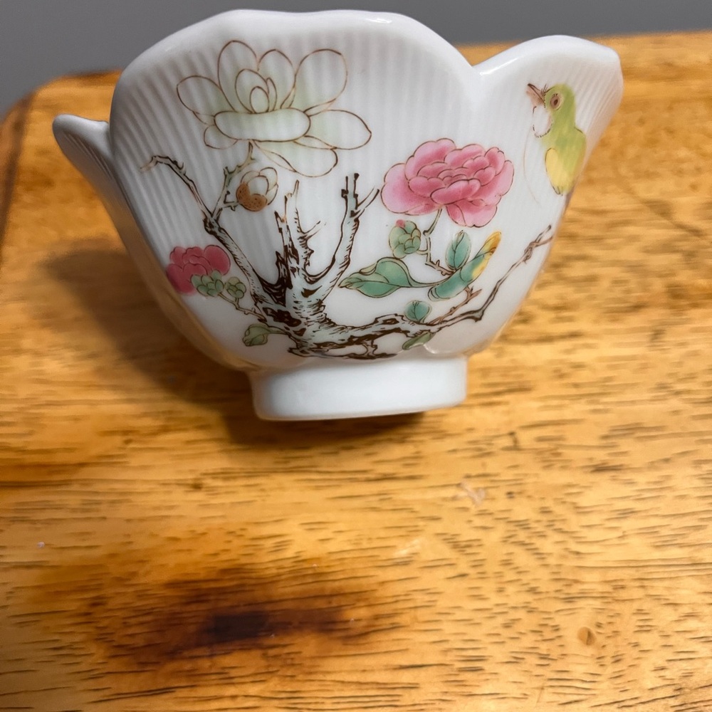 Otagari Ming Garden 4 1/4" Lotus Bowl
